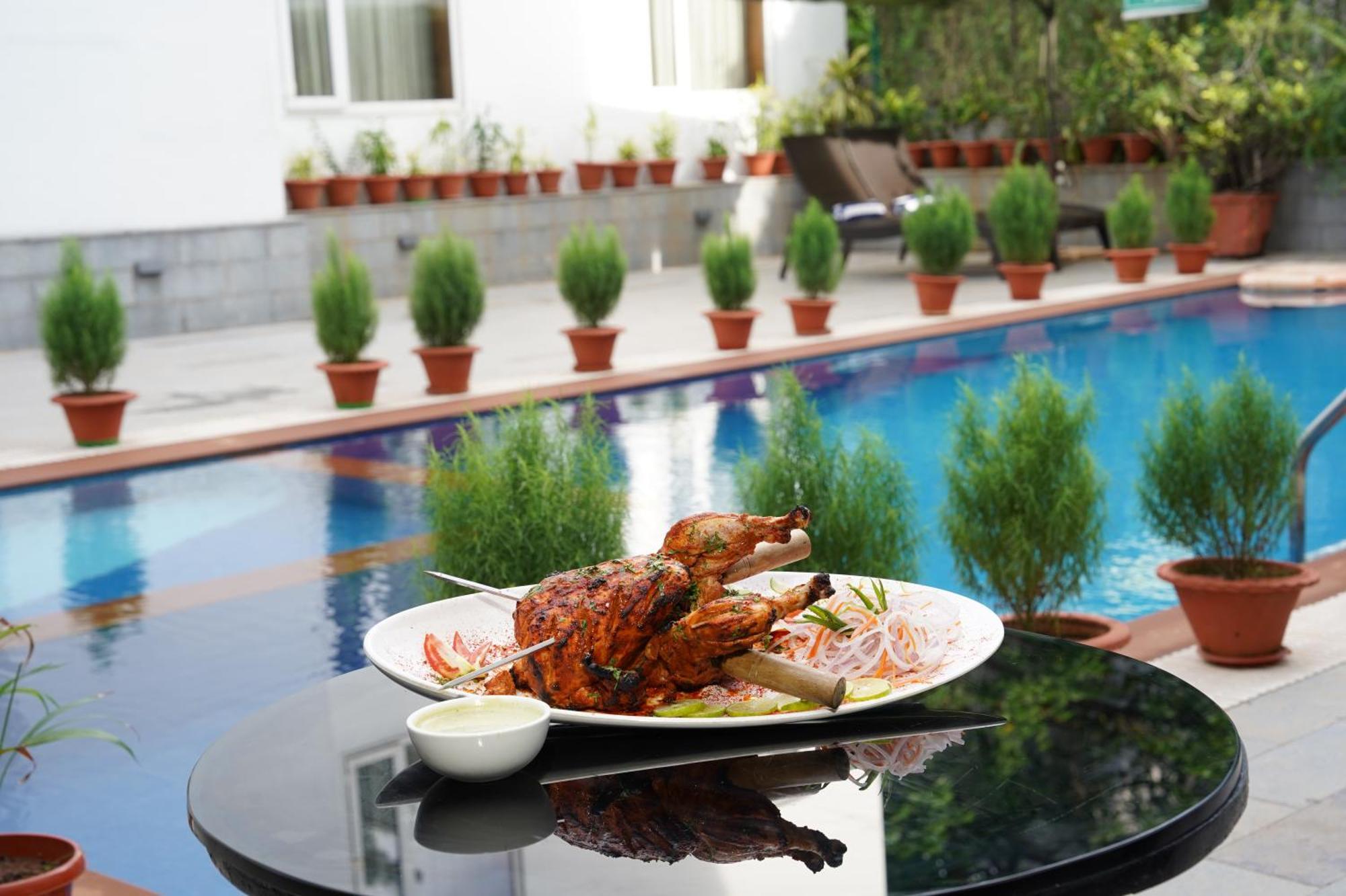 Ira By Orchid Bhubaneswar Otel Dış mekan fotoğraf