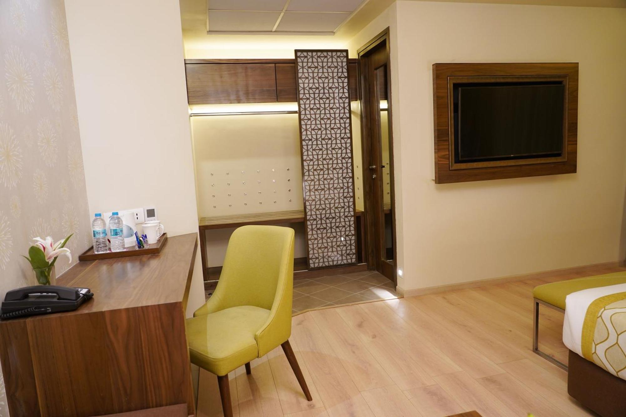 Ira By Orchid Bhubaneswar Otel Dış mekan fotoğraf