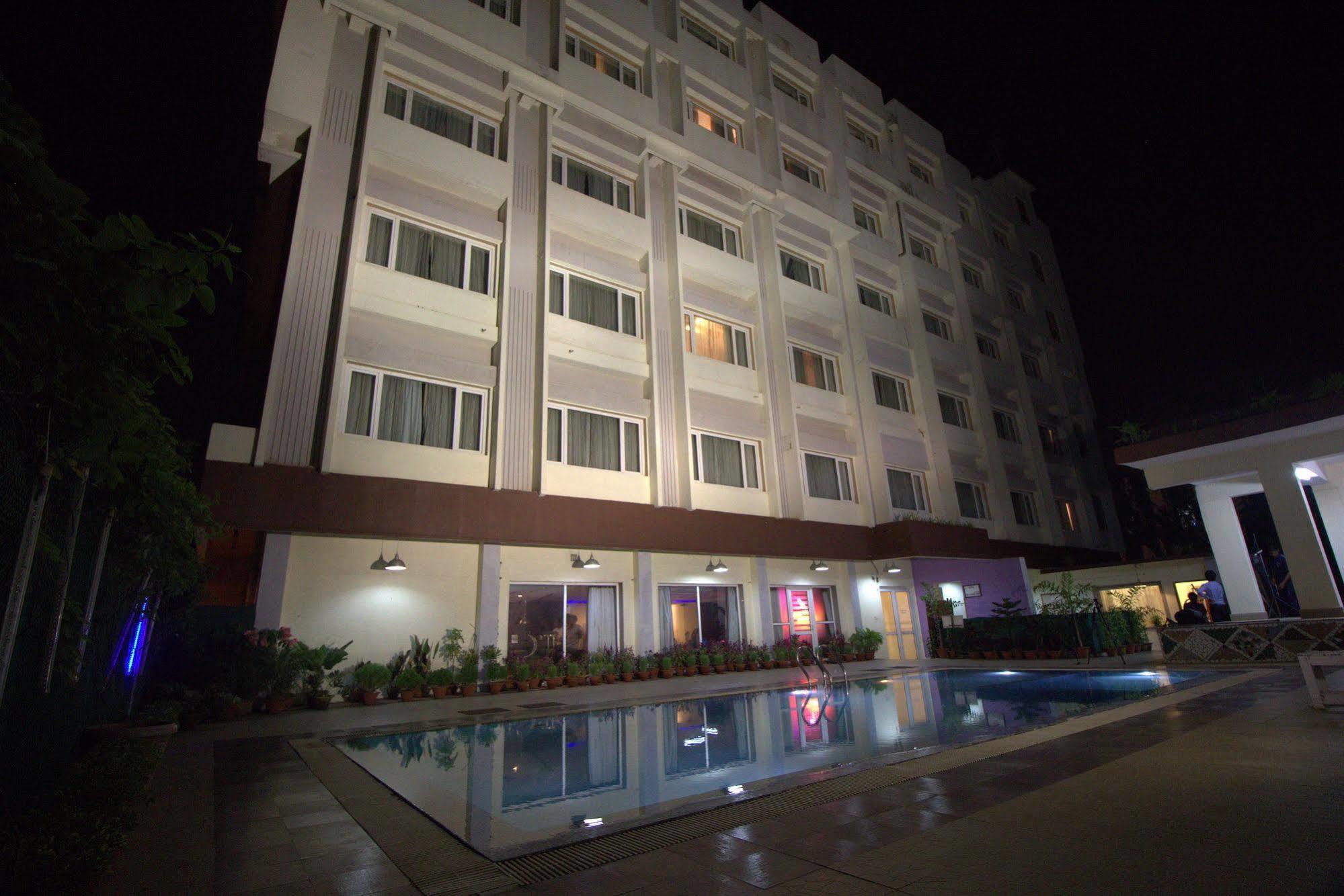 Ira By Orchid Bhubaneswar Otel Dış mekan fotoğraf