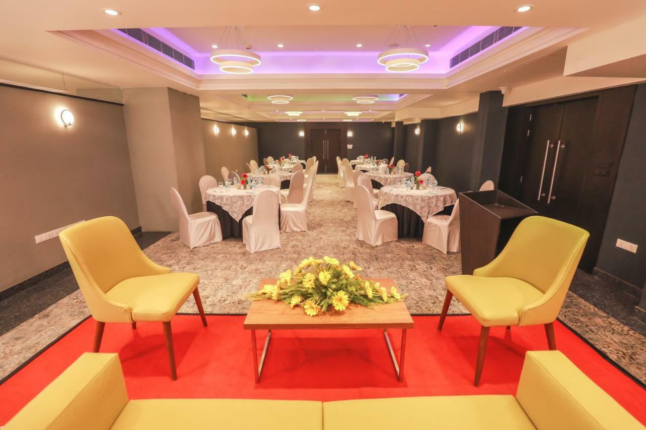 Ira By Orchid Bhubaneswar Otel Dış mekan fotoğraf