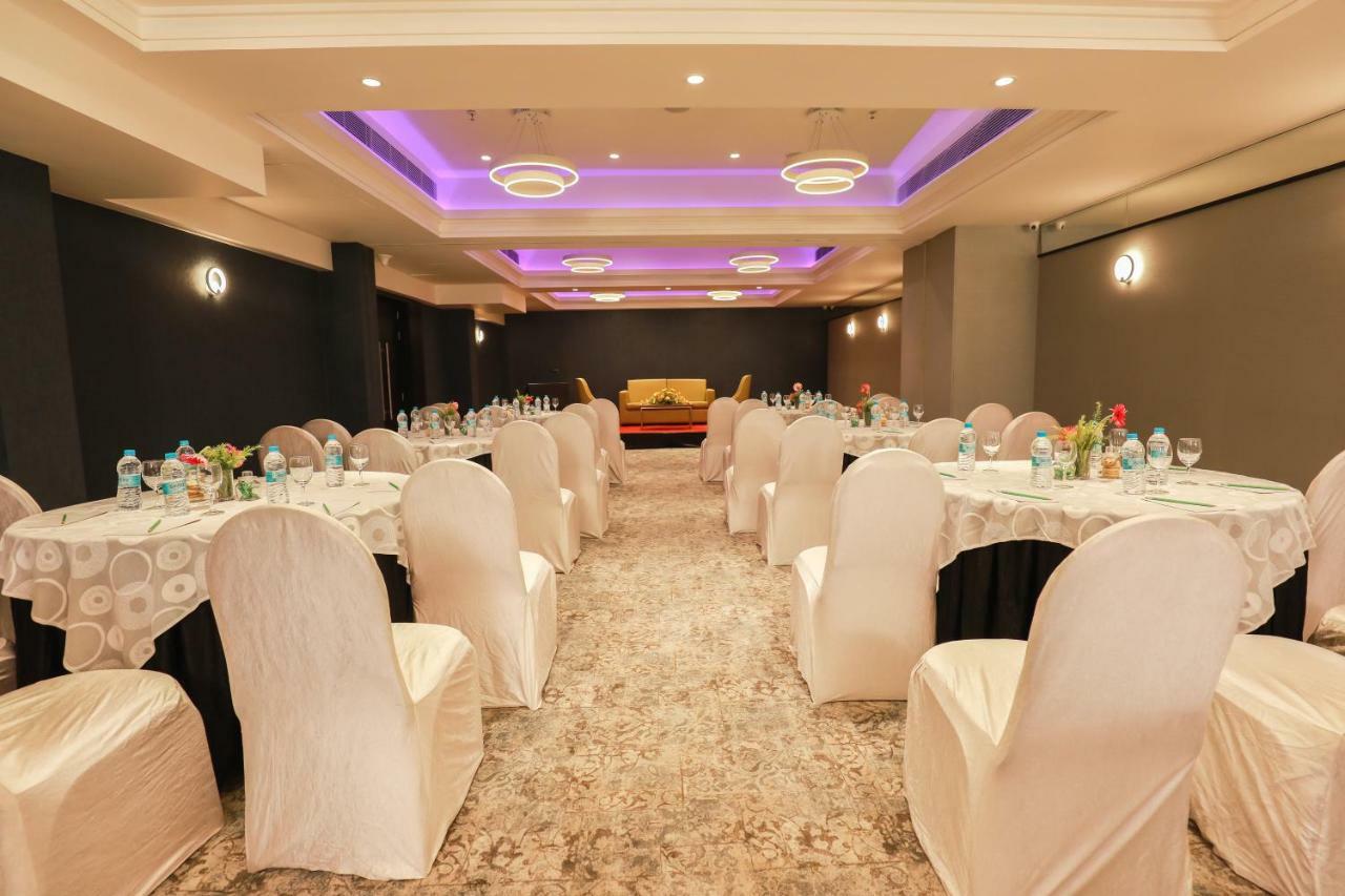 Ira By Orchid Bhubaneswar Otel Dış mekan fotoğraf