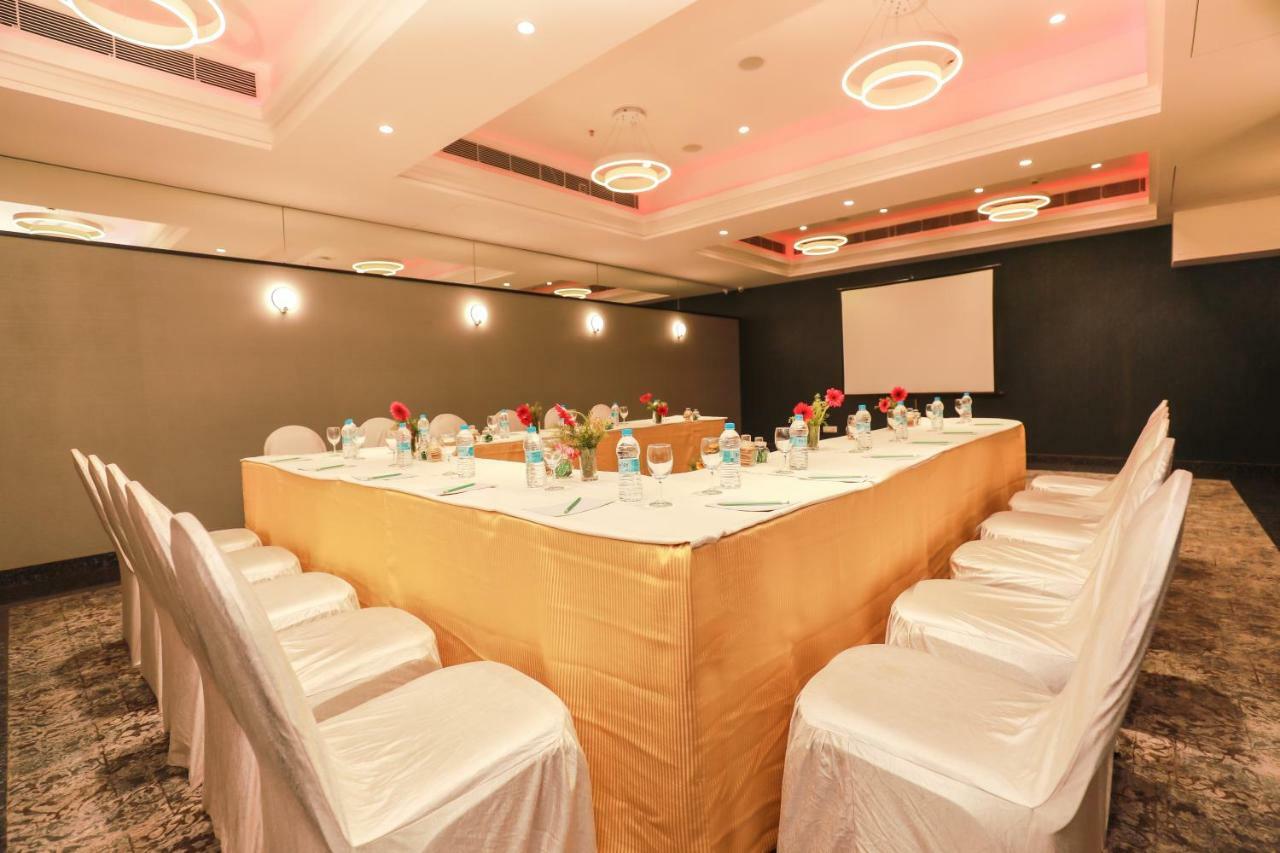 Ira By Orchid Bhubaneswar Otel Dış mekan fotoğraf